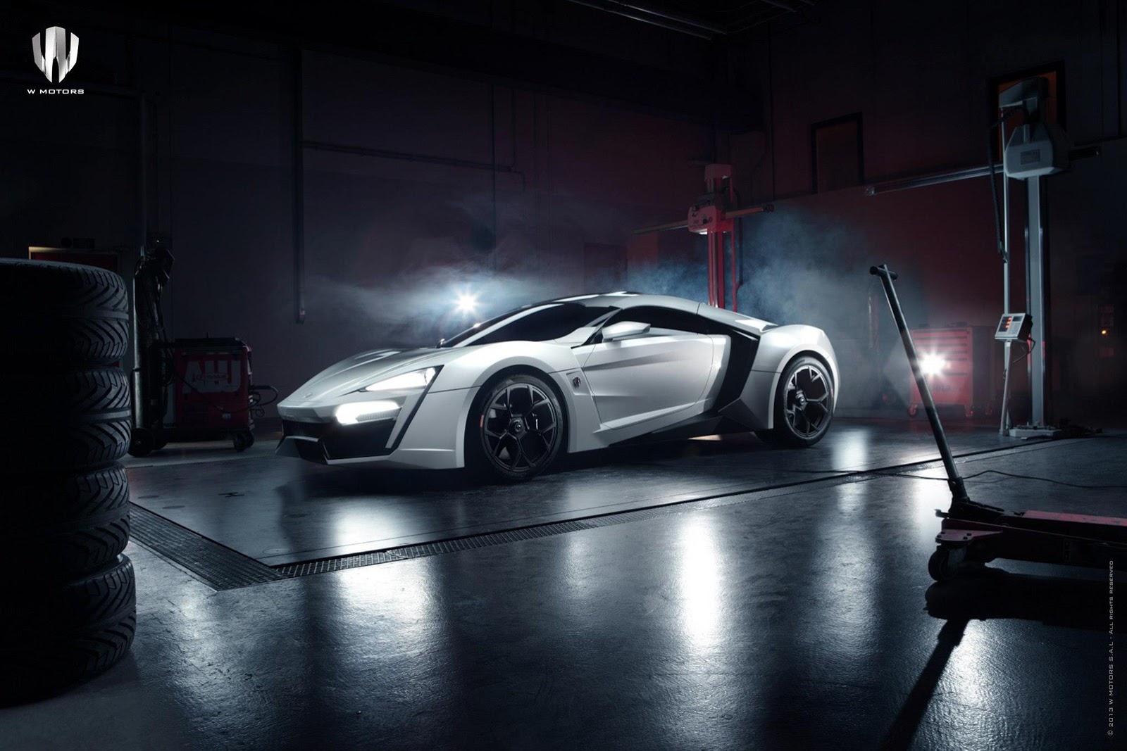 Information and Review Car Lykan Hypersport is the Arab World's First